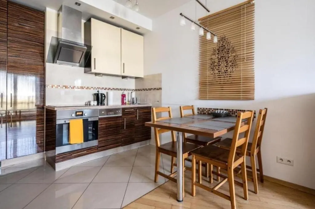 Golden Apartments Warsaw - Big And Bright Apartment In Platinum Towers- Browary- Grzyb61A 0*,