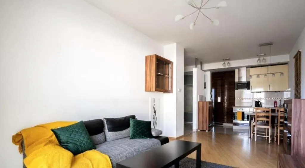 Golden Apartments Warsaw - Big And Bright Apartment In Platinum Towers- Browary- Grzyb61A 0*,  Poland